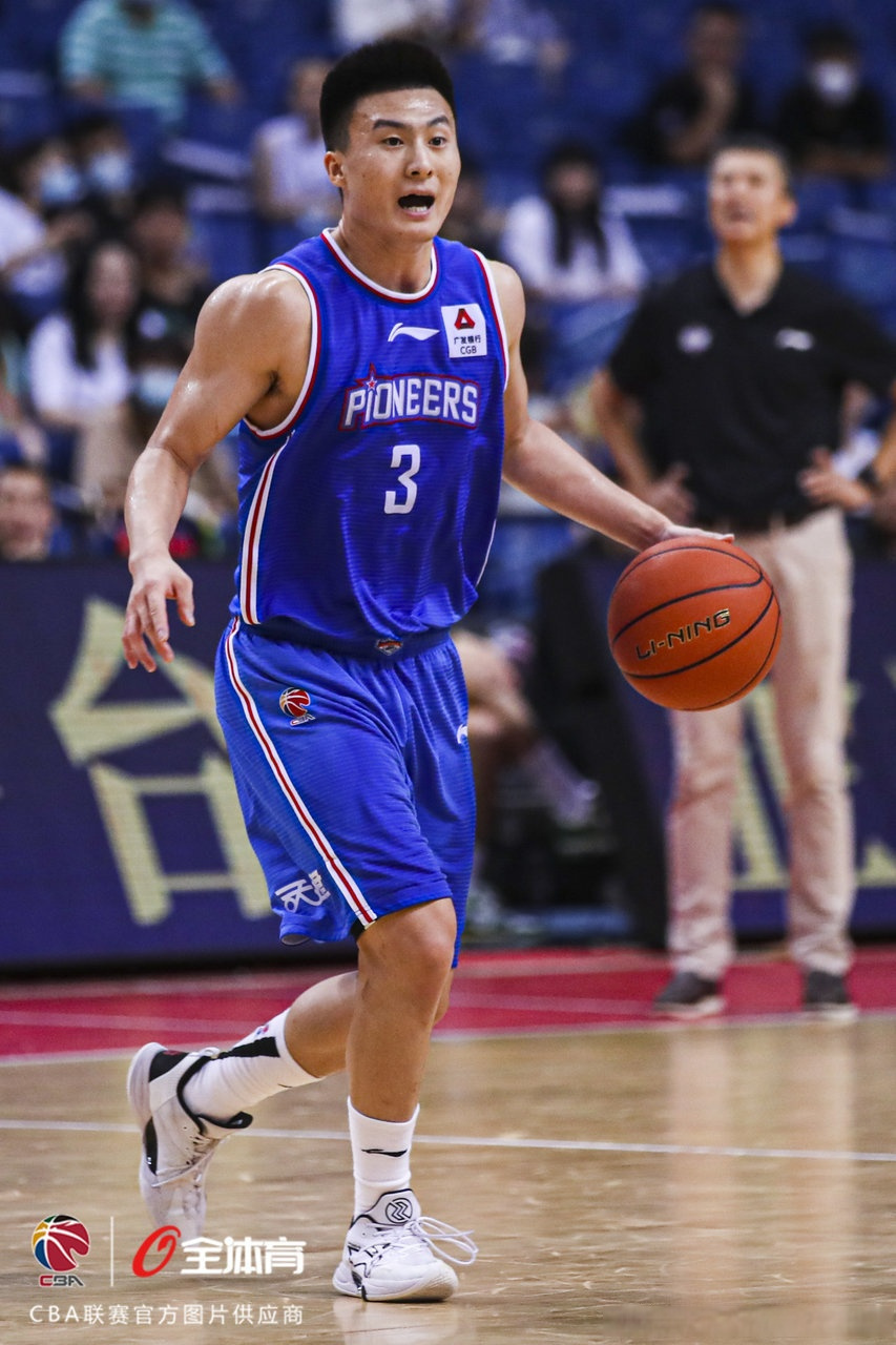 奥兰多魔术发布备战花絮，冲刺阶段遗憾出局，CBA常规赛任务艰巨，纪律约束更严格的简单介绍